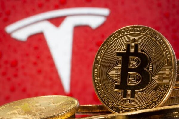 Tesla’s Bitcoin Still Intact Despite Major Wallet Transfers, Reports Say